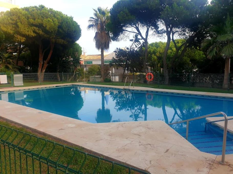 Precioso Estudio Con Piscina A 200M Del Mar 마르베야 외부 사진