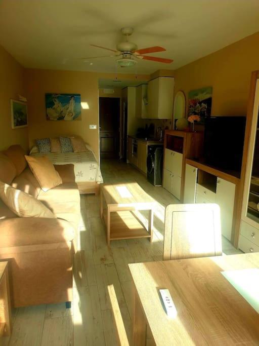 Precioso Estudio Con Piscina A 200M Del Mar 마르베야 외부 사진