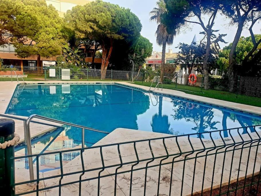 Precioso Estudio Con Piscina A 200M Del Mar 마르베야 외부 사진